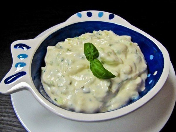 Майонез с чесноком